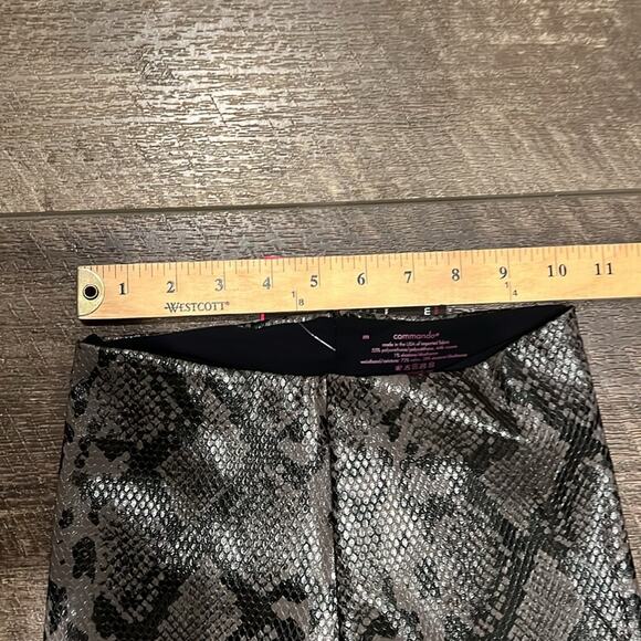 NWT Commando Women's Faux Leather Animal Legging Gray Snake  M - Picture 8 of 10